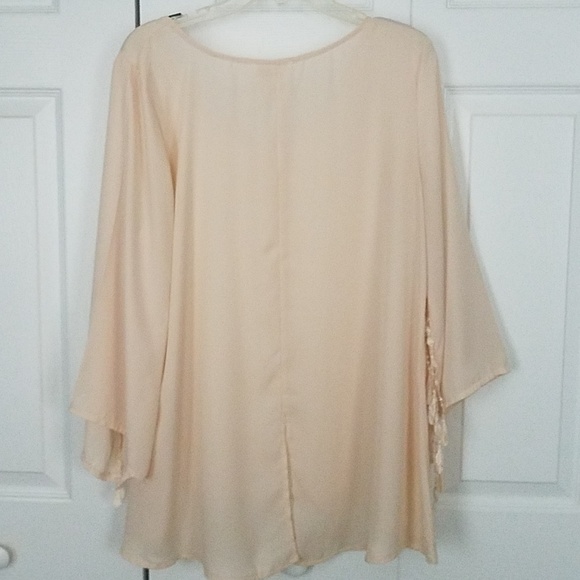 Top - Picture 3 of 3